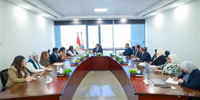 وزير الصحة يتناول مع السفير الهندي تعزيز التعاون في مجالات الرعاية الصحية والتكنولوجيا