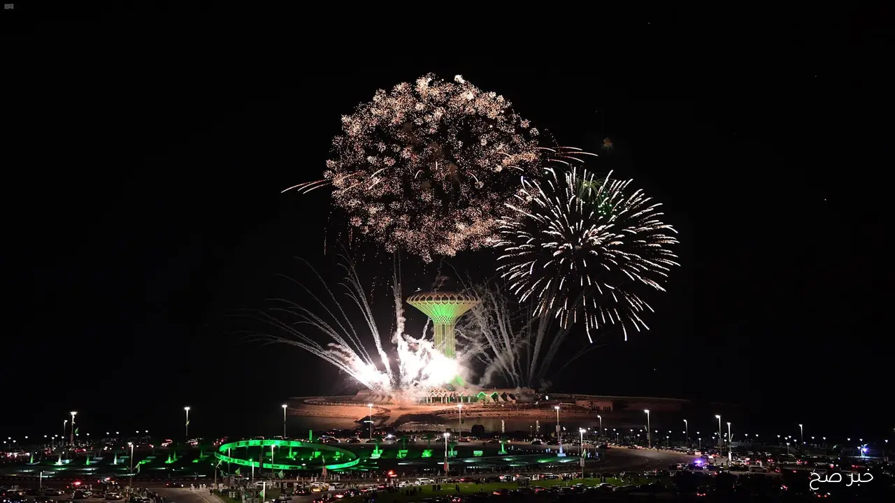 أين الألعاب النارية في اليوم الوطني السعودي 95.. أجواء استثنائية وأمسيات وطنية ساحرة