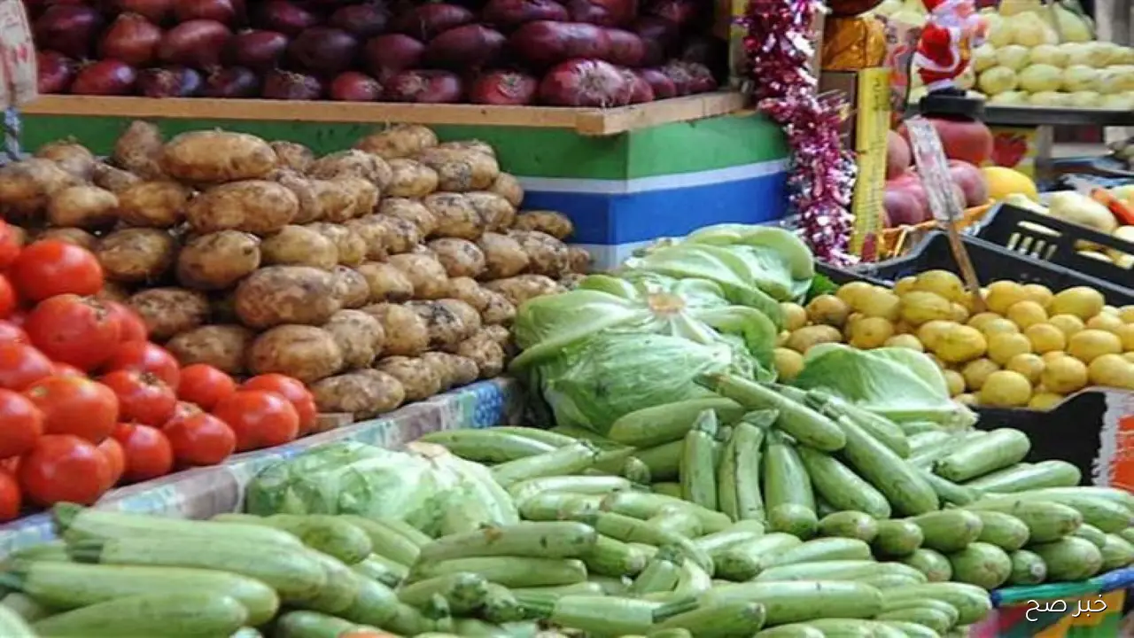 أسعار الخضروات في سوق العبور اليوم الجمعة 7 نوفمبر 2025.. انخفاض الطماطم والليمون وارتفاع البسلة