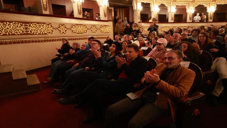 عازف التشيللو