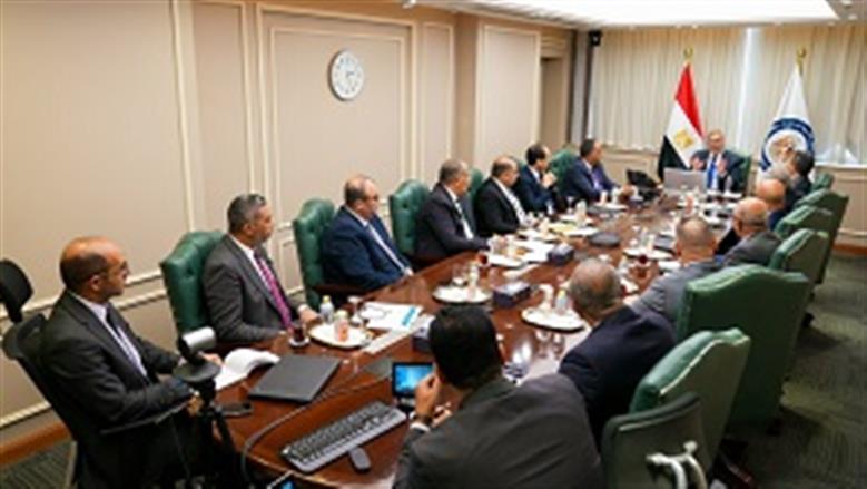 «البترول» تبحث مع شركات عالمية تطوير تكنولوجيا الحفر لمضاعفة الإنتاج