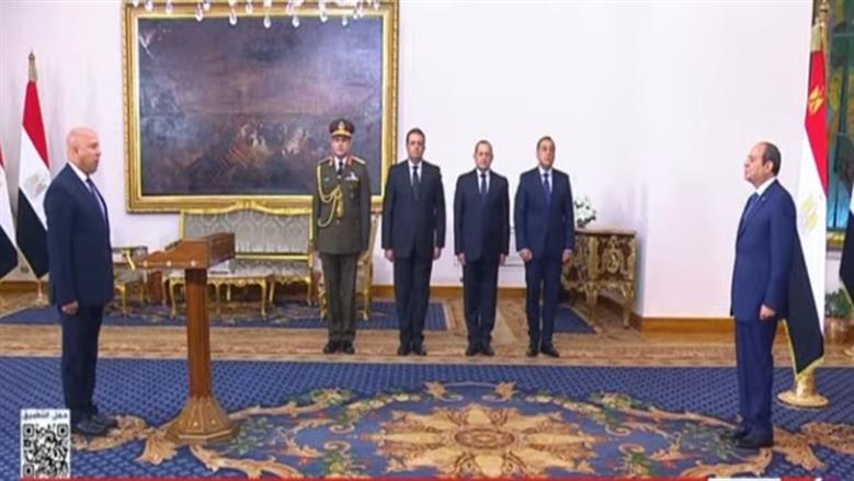  الفريق <a href=