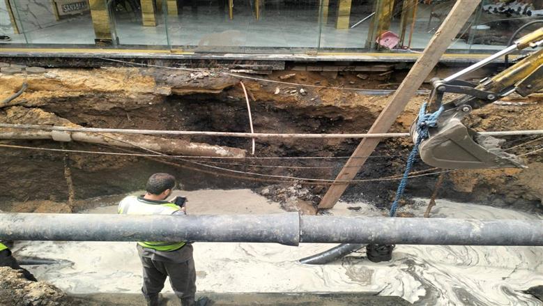 اصلاح كسر خط مياه 