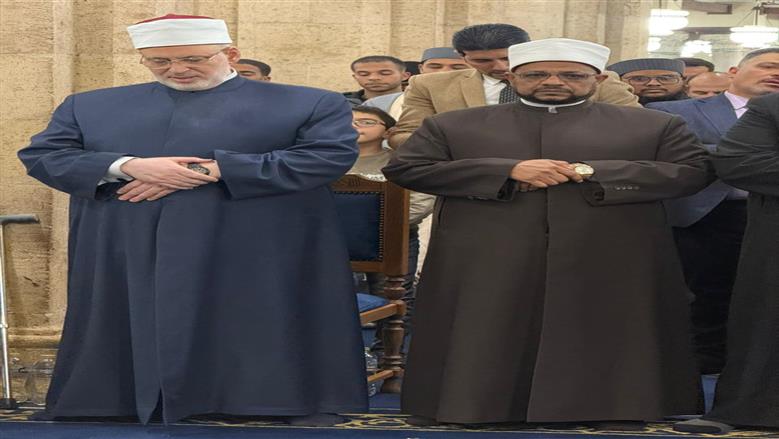 الليلة 27 من رمضان تشهد حضور آلاف المصلين في الجامع الأزهر