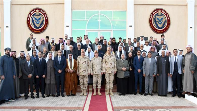 قيادة قوات شرق القناة لمكافحة الإرهاب تنظم لقاءاً وحفل إفطار لعدد من شيوخ وعواقل سيناء  